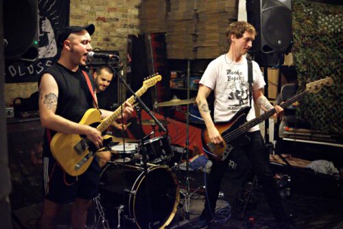 Bronco Libre + Laxisme