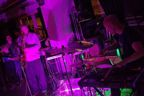 Exchampion, Zement + Schnelles Geld